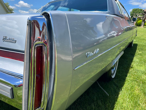 1975 Cadillac DeVille Sedan