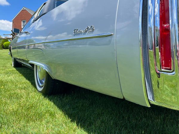 1975 Cadillac DeVille Sedan