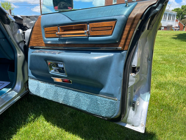 1975 Cadillac DeVille Sedan