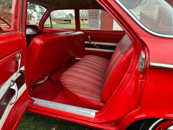 1961 Chevrolet Corvair 700