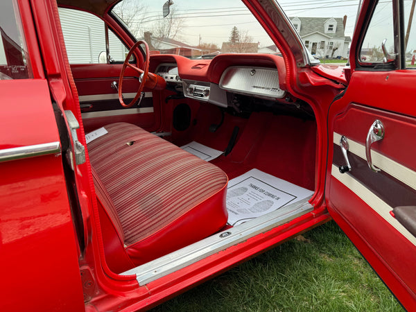 1961 Chevrolet Corvair 700