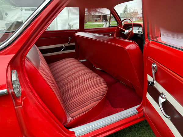 1961 Chevrolet Corvair 700