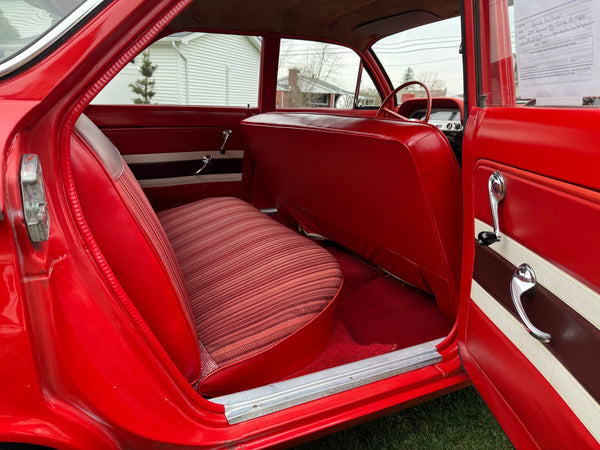 1961 Chevrolet Corvair 700