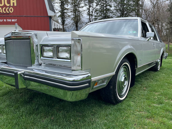 1984 Lincoln Town Car