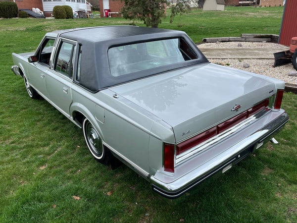 1984 Lincoln Town Car
