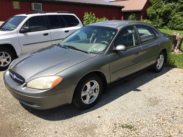 2003 Ford Taurus