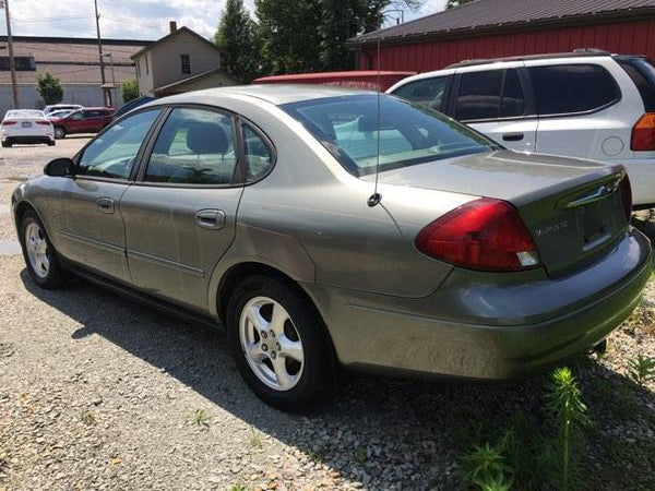 2003 Ford Taurus