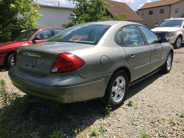 2003 Ford Taurus