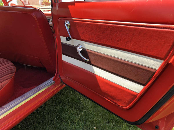 1961 Chevrolet Corvair 700