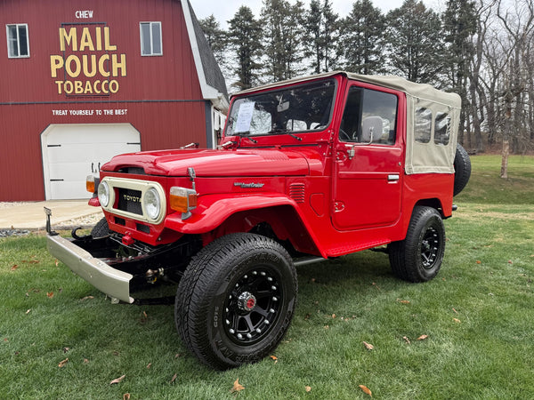 1977 Toyota FJ-40 Land Cruiser