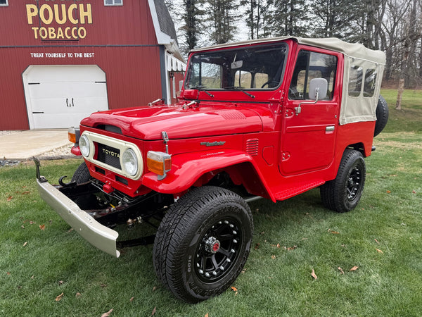 1977 Toyota FJ-40 Land Cruiser