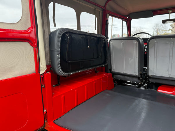 1977 Toyota FJ-40 Land Cruiser