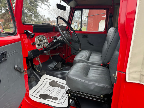 1977 Toyota FJ-40 Land Cruiser