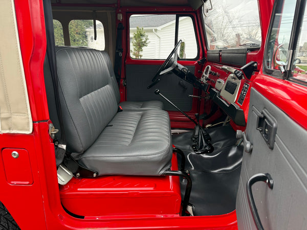 1977 Toyota FJ-40 Land Cruiser