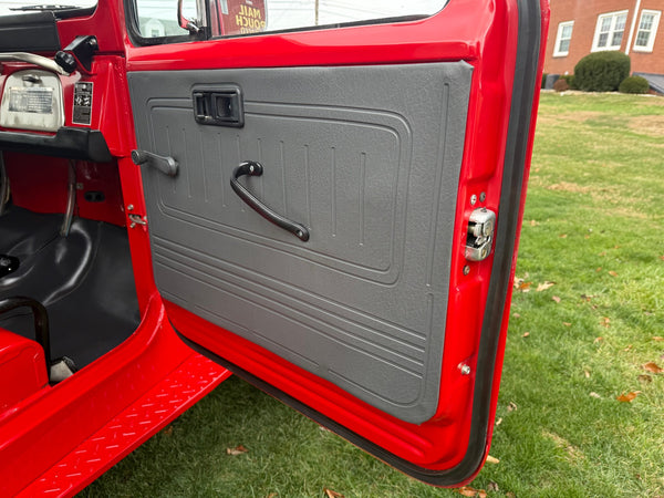1977 Toyota FJ-40 Land Cruiser